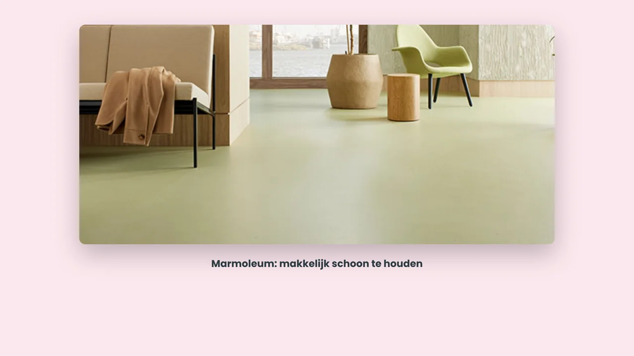 Schone marmoleum vloer in een lichte woonkamer